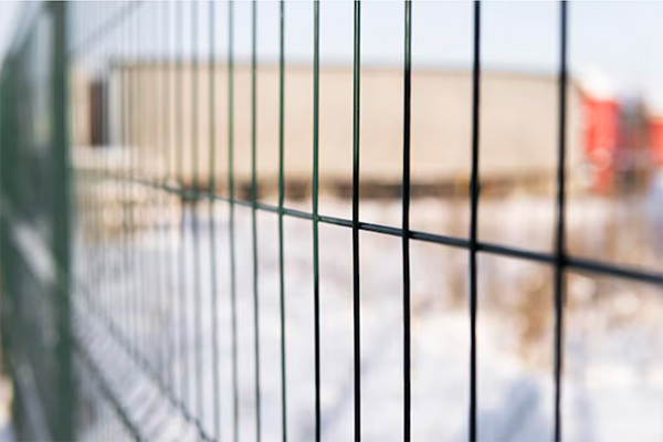 Какие размеры бывают у 3D-панелей и как подобрать их под участок