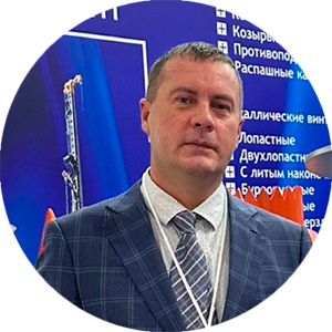 Генеральный директор Земляницын Игорь Александрович